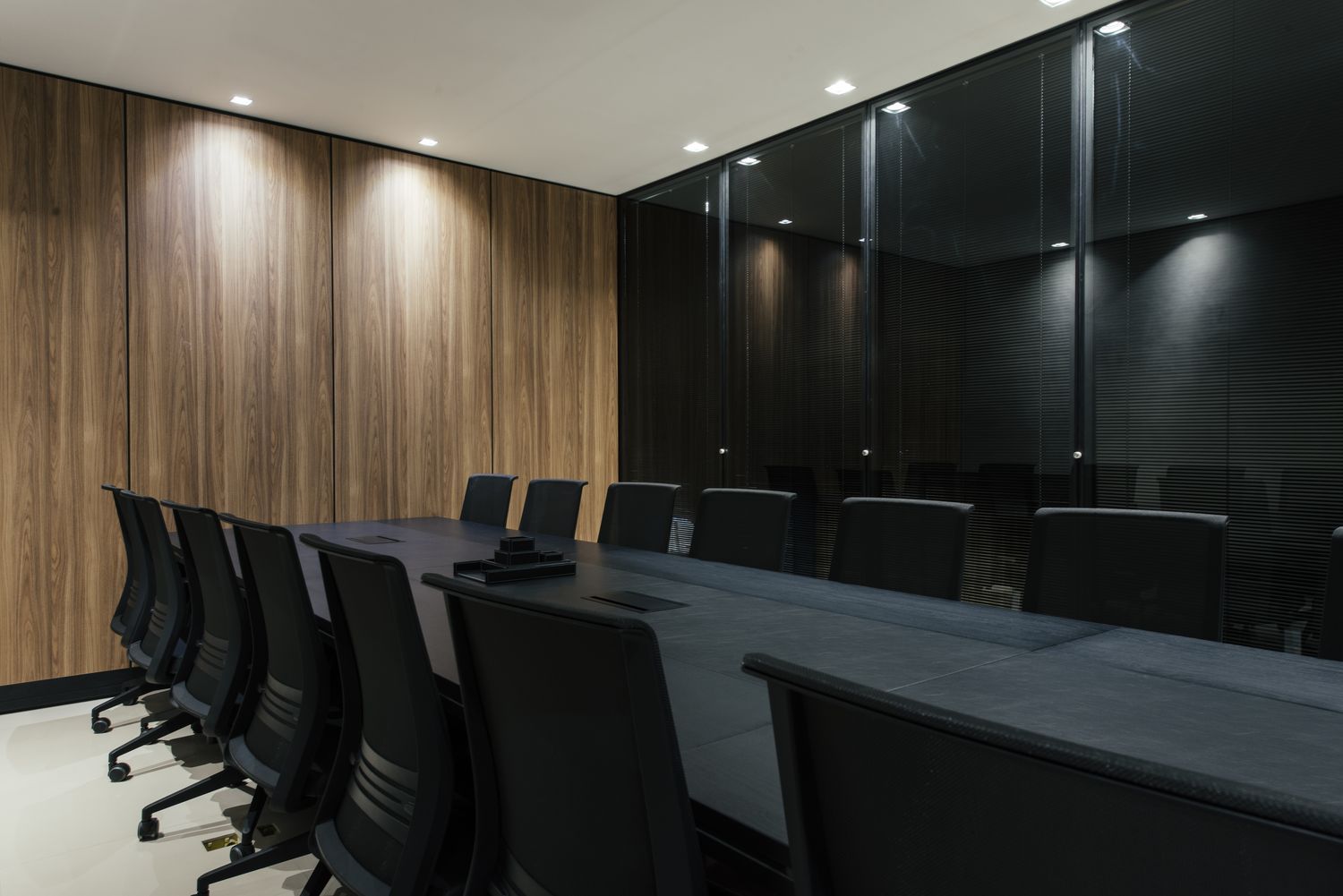 Projeto Droga Leste — Sala de reunião