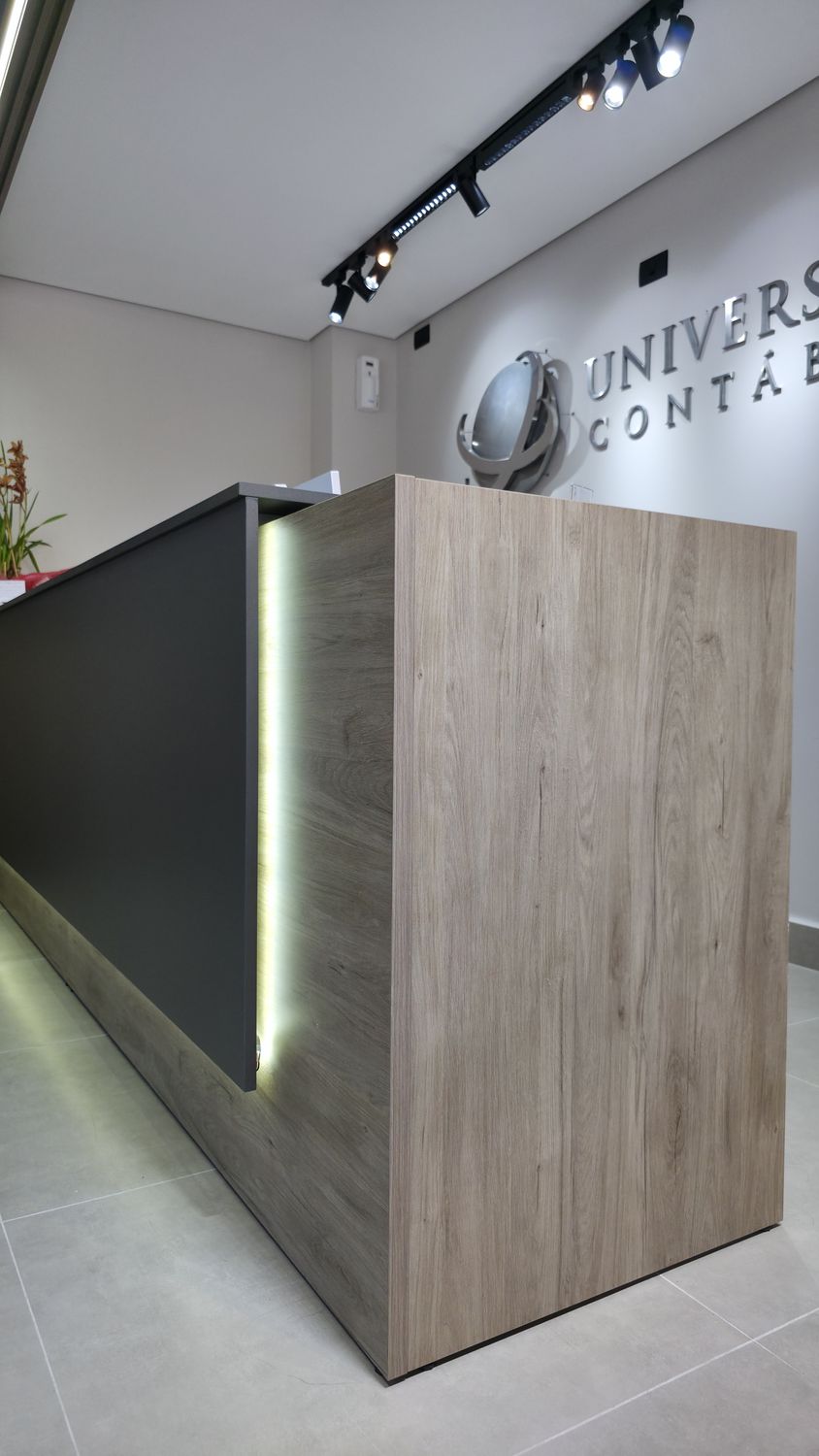 Projeto Universal — Balcão de recepção
